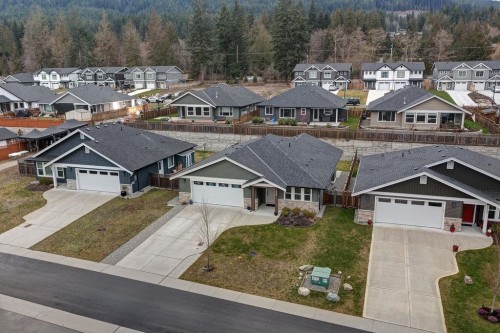 1028 Celia Crescent, Gibsons, BC - Outdoor With Facade