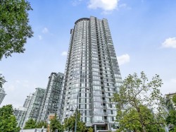 2105-1033 Marinaside Crescent Vancouver, BC V6Z 3A3