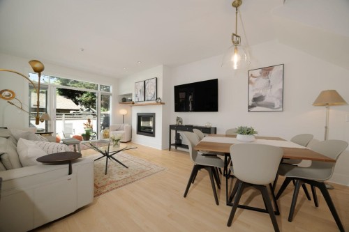 1989 13Th Avenue W, Vancouver, BC - Indoor With Fireplace