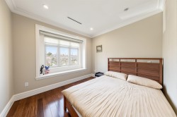 172 46th Avenue W Vancouver, BC V5Y 2W9