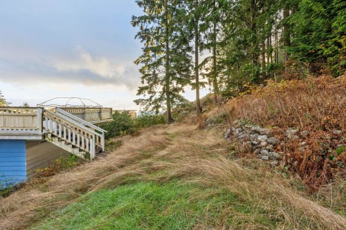 556 Ballantree Road, West Vancouver, BC - Outdoor
