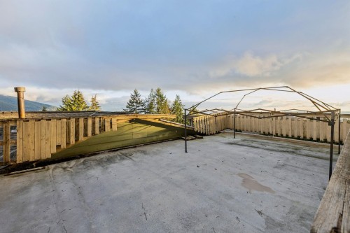 556 Ballantree Road, West Vancouver, BC - Outdoor