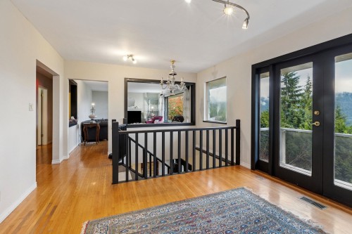 556 Ballantree Road, West Vancouver, BC - Indoor Photo Showing Other Room