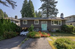 3342 Fromme Road  North Vancouver, BC V7K 2E3