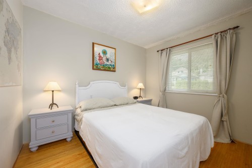 3342 Fromme Road, North Vancouver, BC - Indoor Photo Showing Bedroom