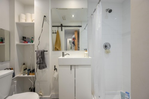 3342 Fromme Road, North Vancouver, BC - Indoor Photo Showing Bathroom