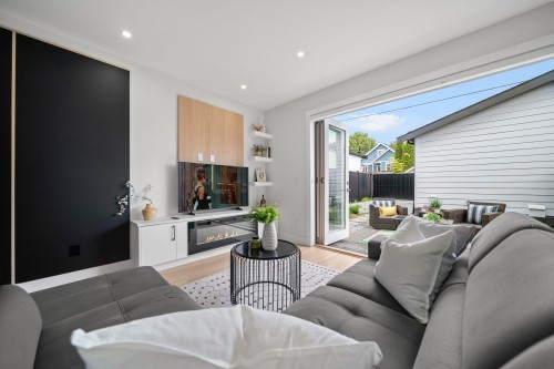 2369 Adanac Street, Vancouver, BC 