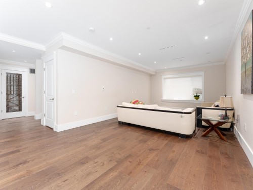 1260 Kings Avenue, West Vancouver, BC 