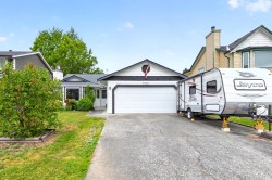 23425 Whippoorwill Avenue Maple Ridge, BC V2X 9L8