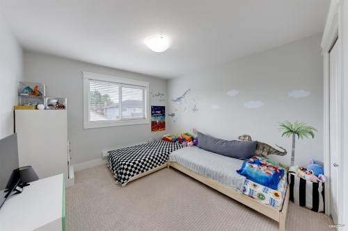 6288 Crescent Place, Delta, BC - Indoor Photo Showing Bedroom