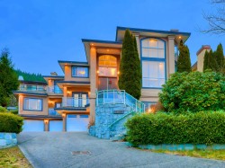 3059 Timber Court  Coquitlam, BC V3E 2Y8