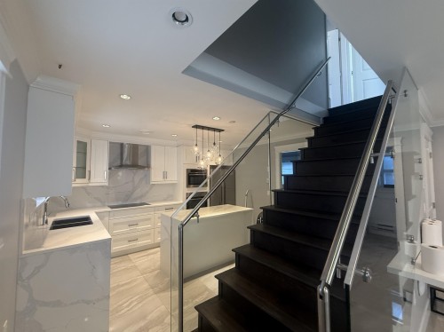 59 Falaise Place, Vancouver, BC - Indoor Photo Showing Kitchen With Double Sink