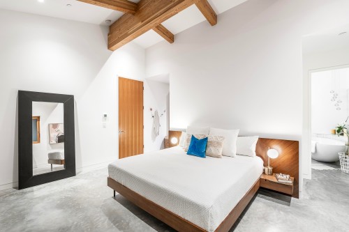 3823 Bayridge Avenue, West Vancouver, BC - Indoor Photo Showing Bedroom
