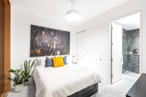 3823 Bayridge Avenue, West Vancouver, BC - Indoor Photo Showing Bedroom