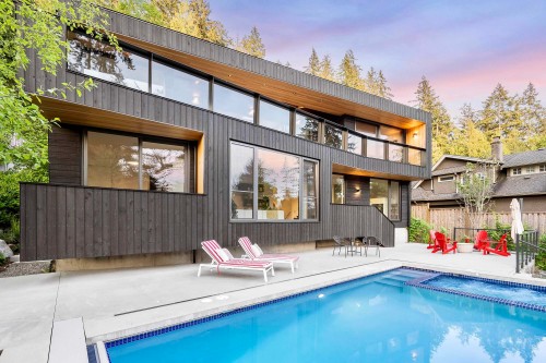 3823 Bayridge Avenue, West Vancouver, BC - Outdoor With In Ground Pool With Deck Patio Veranda