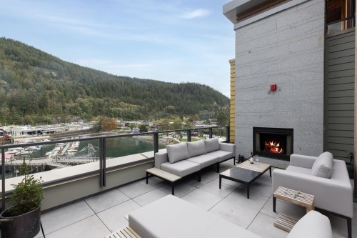 706-6707 Nelson Avenue  West Vancouver, BC V7W 0A4