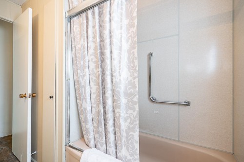 72-21163 Lougheed Highway, Maple Ridge, BC 