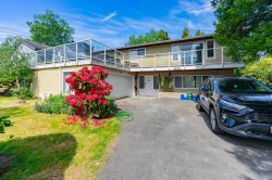5313 10 Avenue Delta, BC V4M 1X6
