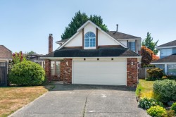 5811 Pearl Court  Richmond, BC V7C 5E5