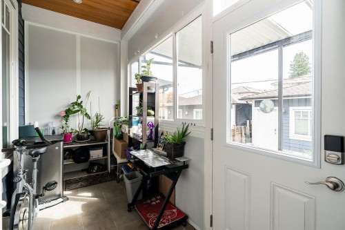 3032 16Th Avenue E, Vancouver, BC 