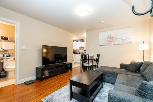 3032 16Th Avenue E, Vancouver, BC 
