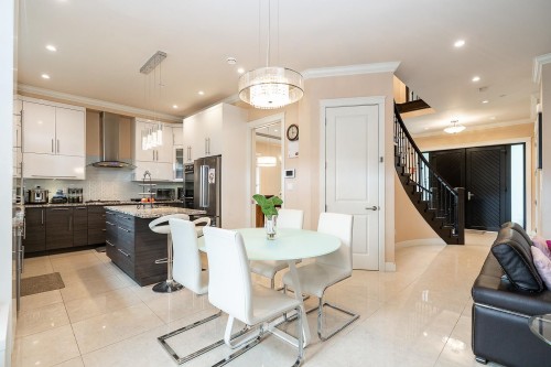 3032 16Th Avenue E, Vancouver, BC 