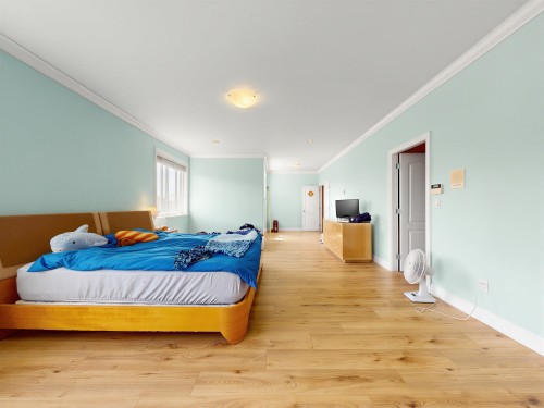 6560 Francis Road, Richmond, BC - Indoor Photo Showing Bedroom