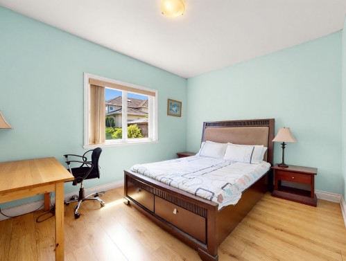 6560 Francis Road, Richmond, BC - Indoor Photo Showing Bedroom