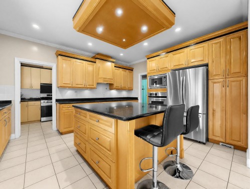 6560 Francis Road, Richmond, BC - Indoor Photo Showing Kitchen
