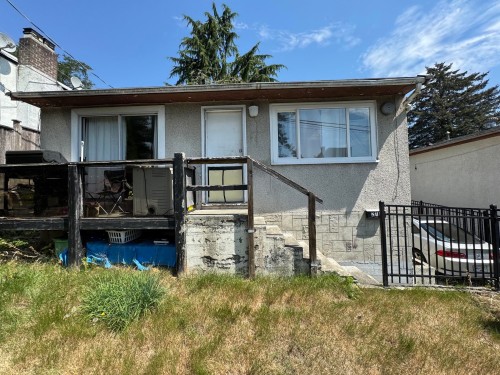 215 Shaw Street  New Westminster, BC V3M 4B4