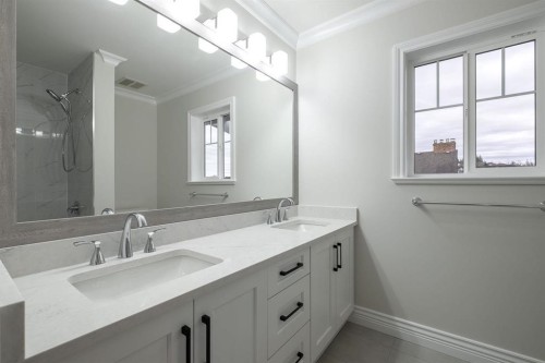 1342 Francis Crescent, Coquitlam, BC - Indoor Photo Showing Bathroom