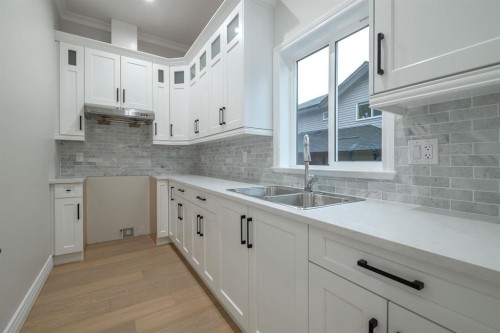 1342 Francis Crescent, Coquitlam, BC - Indoor Photo Showing Kitchen With Double Sink With Upgraded Kitchen