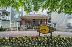 514-528 Rochester Avenue Coquitlam, BC V3K 7A5