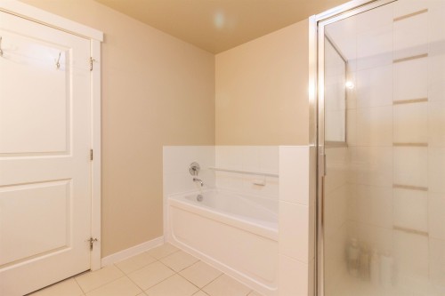32-9229 University Crescent, Burnaby, BC 
