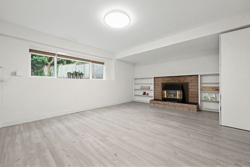 4936 Barker Crescent, Burnaby, BC 