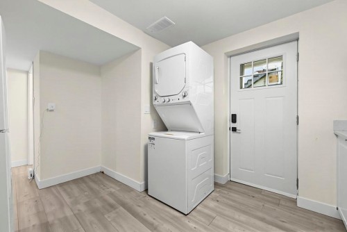4936 Barker Crescent, Burnaby, BC 