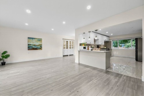 4936 Barker Crescent, Burnaby, BC 