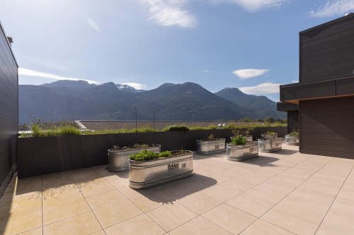 208-1500 Scott Crescent, Squamish, BC 