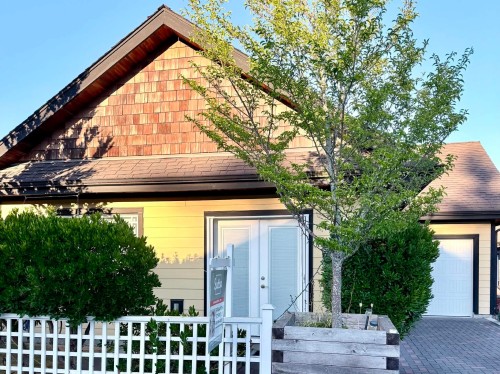 766 Gerussi Lane  Gibsons, BC V0N 1V7