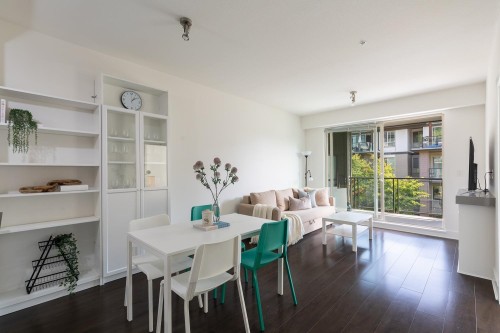 314-7418 Byrnepark Walk  Burnaby, BC V3N 0B3