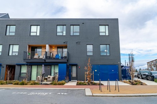 12-6340 Market Avenue  Delta, BC V4L 0B1
