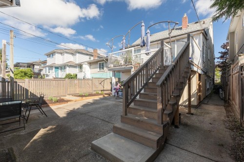 380 58Th Avenue E, Vancouver, BC 