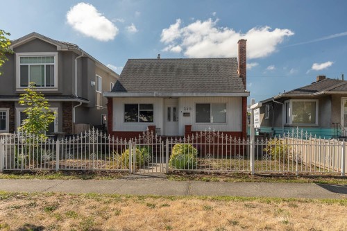 380 58Th Avenue E, Vancouver, BC 