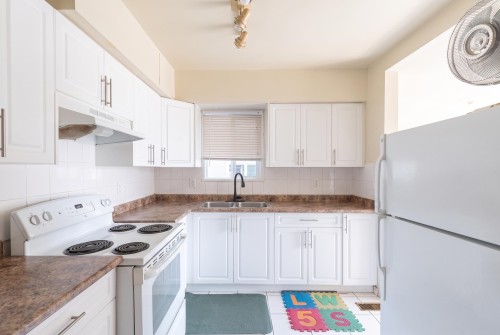 380 58Th Avenue E, Vancouver, BC 
