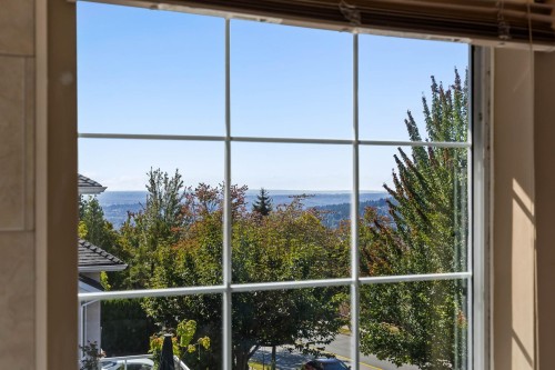 2607 Panorama Drive, Coquitlam, BC 
