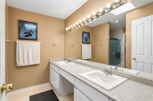 2607 Panorama Drive, Coquitlam, BC 