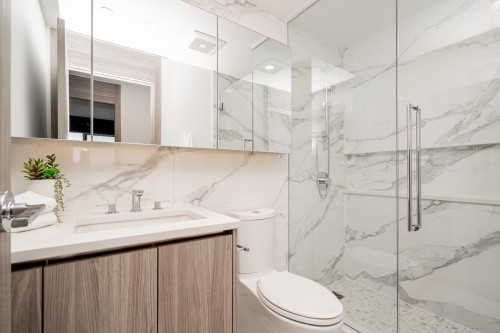 3907-4890 Lougheed Highway, Burnaby, BC 