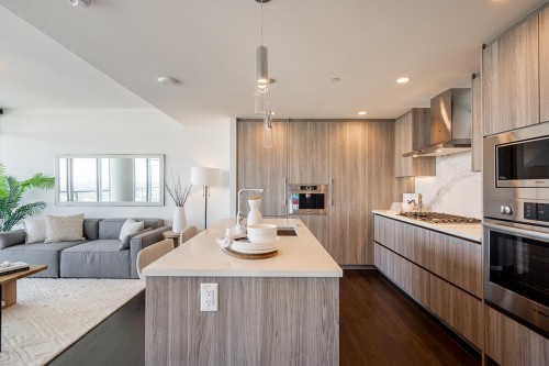 3907-4890 Lougheed Highway, Burnaby, BC 
