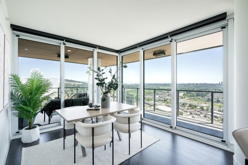 3907-4890 Lougheed Highway, Burnaby, BC 