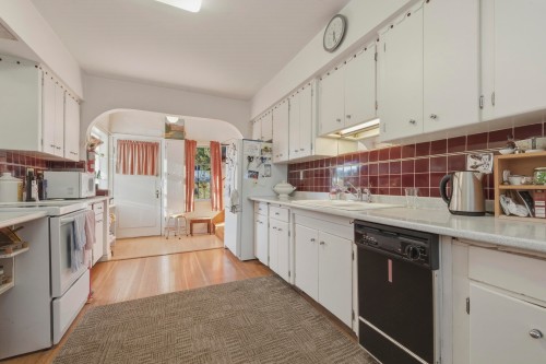433 48Th Avenue E, Vancouver, BC 